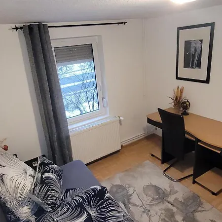 Suhl - Ihre Erholsame Arbeiterwohnung In Zentrumnaehe Extérieur photo