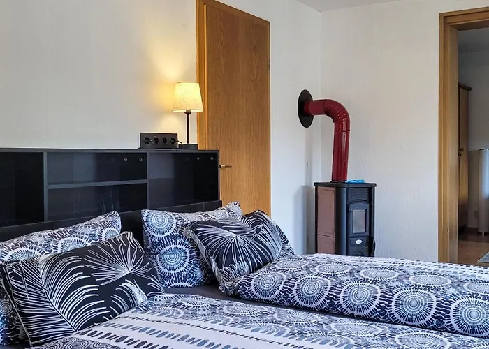 Suhl - Ihre Erholsame Arbeiterwohnung In Zentrumnaehe