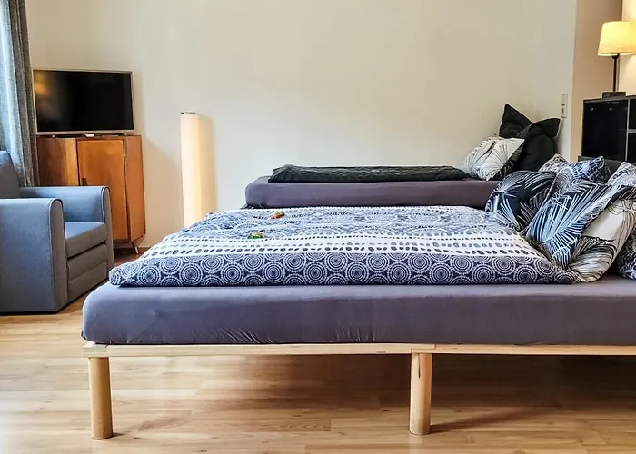 Suhl - Ihre Erholsame Arbeiterwohnung In Zentrumnaehe